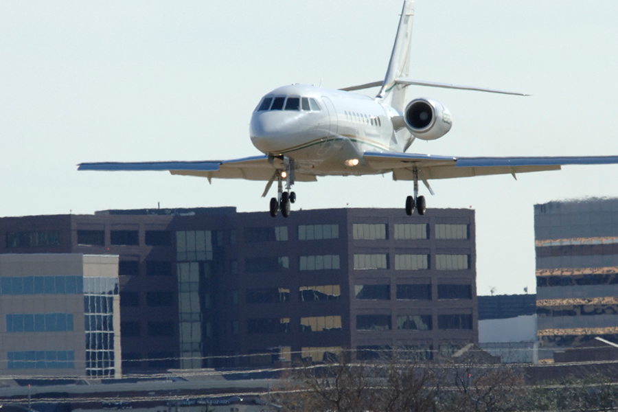 Airplane landing