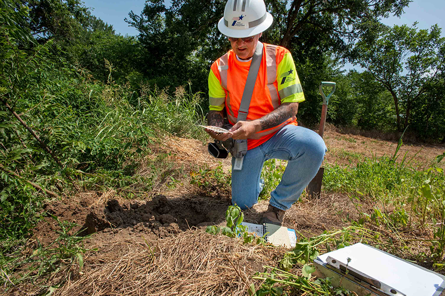 Environmental specialist in the field