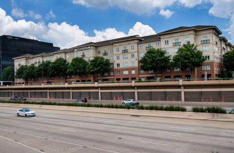 Appropriate architectural details complement the urban context and help blend the highway with its surroundings.